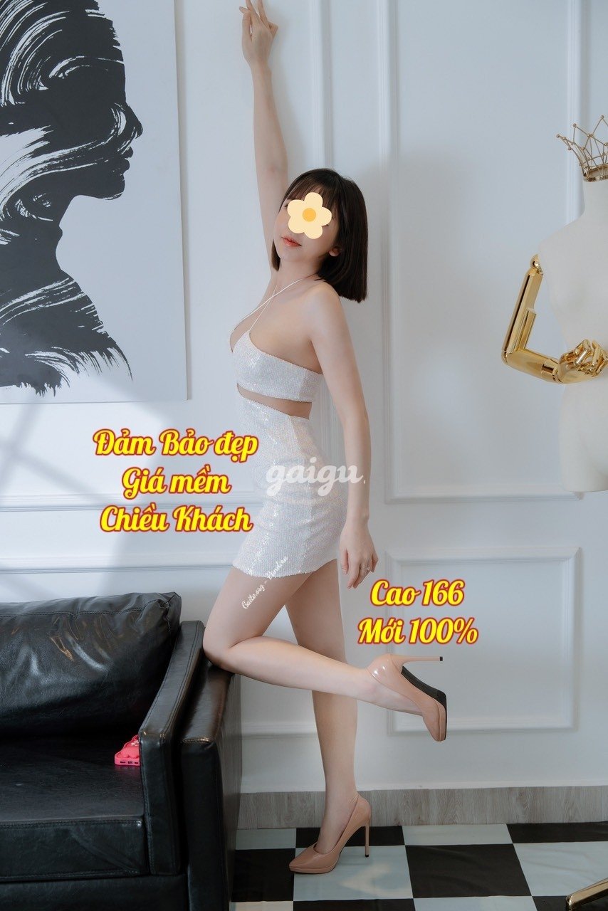 1000557 - Siêu Phẩm Trang Cún 98 - Mặt Xinh Dáng Ngon Lần Đầu Xuất Hiện