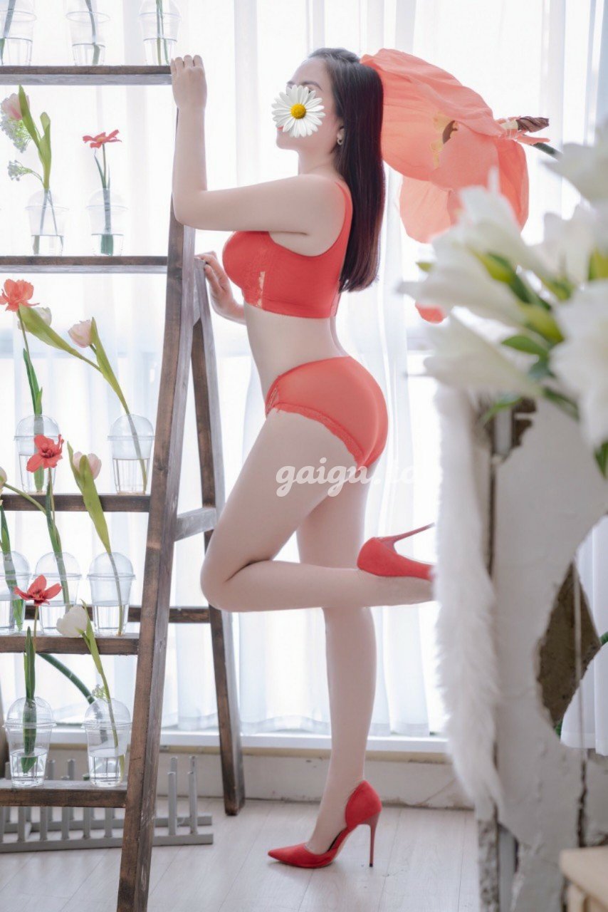 488272 - Quỳnh Tuyền _ Gái dâm ngọt ngào dễ tính bj tuyệt đỉnh