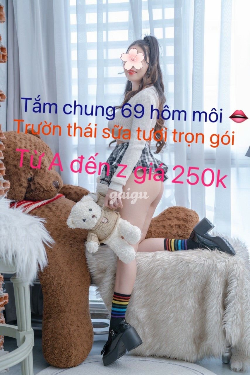 888841 - MAI HƯƠNG EM GÁI QUÊ MỚI VÀO NGHỀ ĐI LÀM LẦN ĐẦU