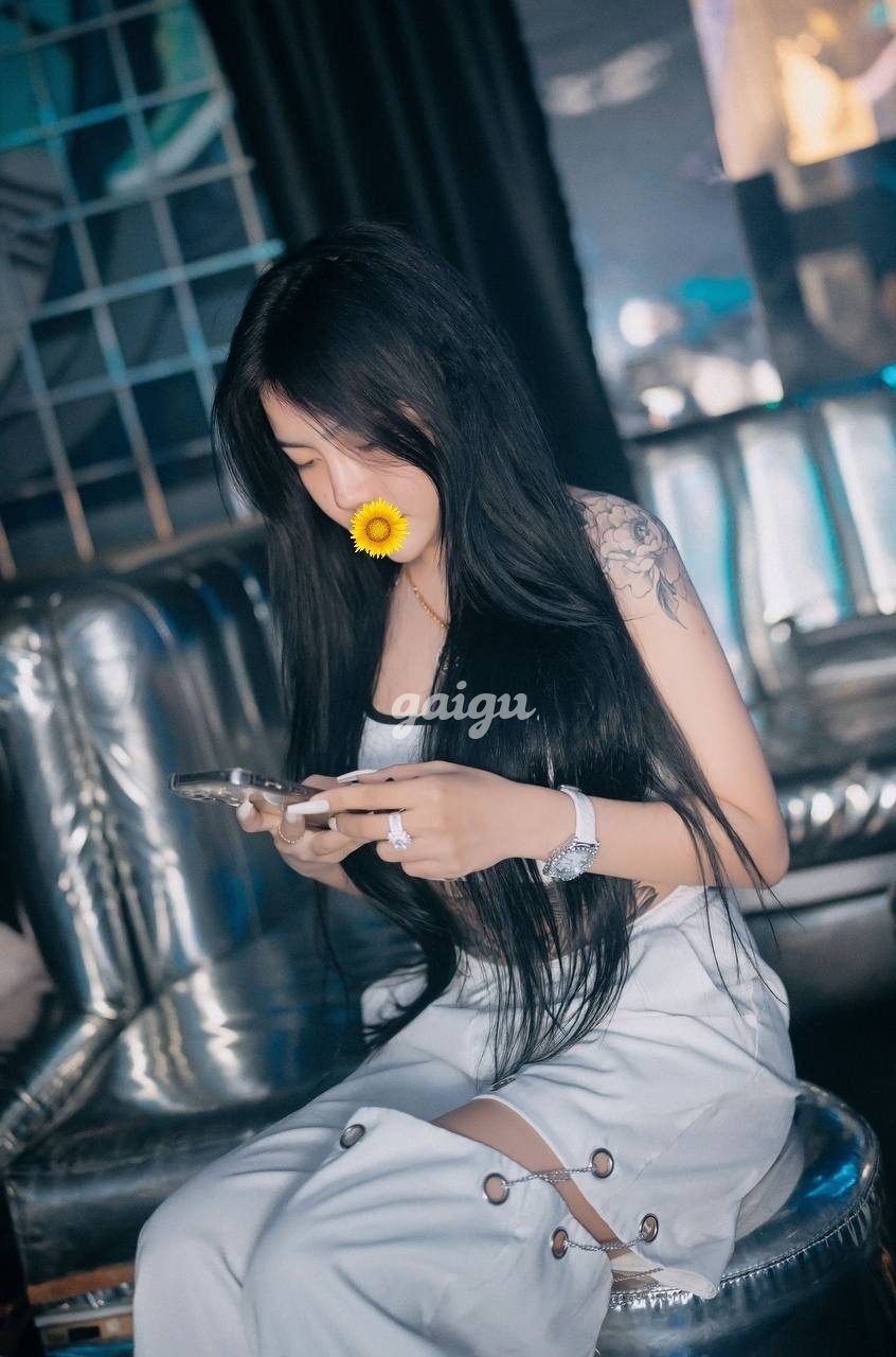 906654 - BÉ KEM SIÊU PHẨM CAO RÁO MÌNH DÂY ĐẾN TỪ MIỀN TRUNG MỚI VÀO NGHỀ