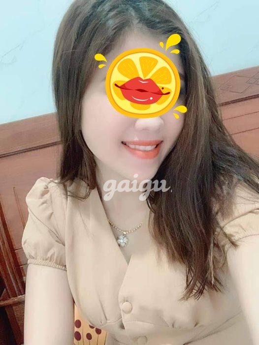 909110 - BÉ NHƯ Ý EM GÁI XIN NẮN DỄ THƯƠNG LẦN ĐẦU TIÊN VÀO NGHỀ