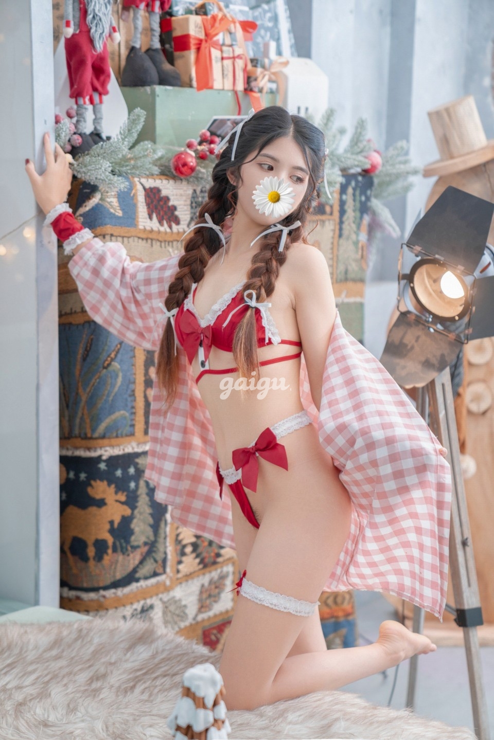909390 - Hotteen Diệu Linh 2k2 Chân Dài Dáng Nuột Mông Vú Tự Nhiên