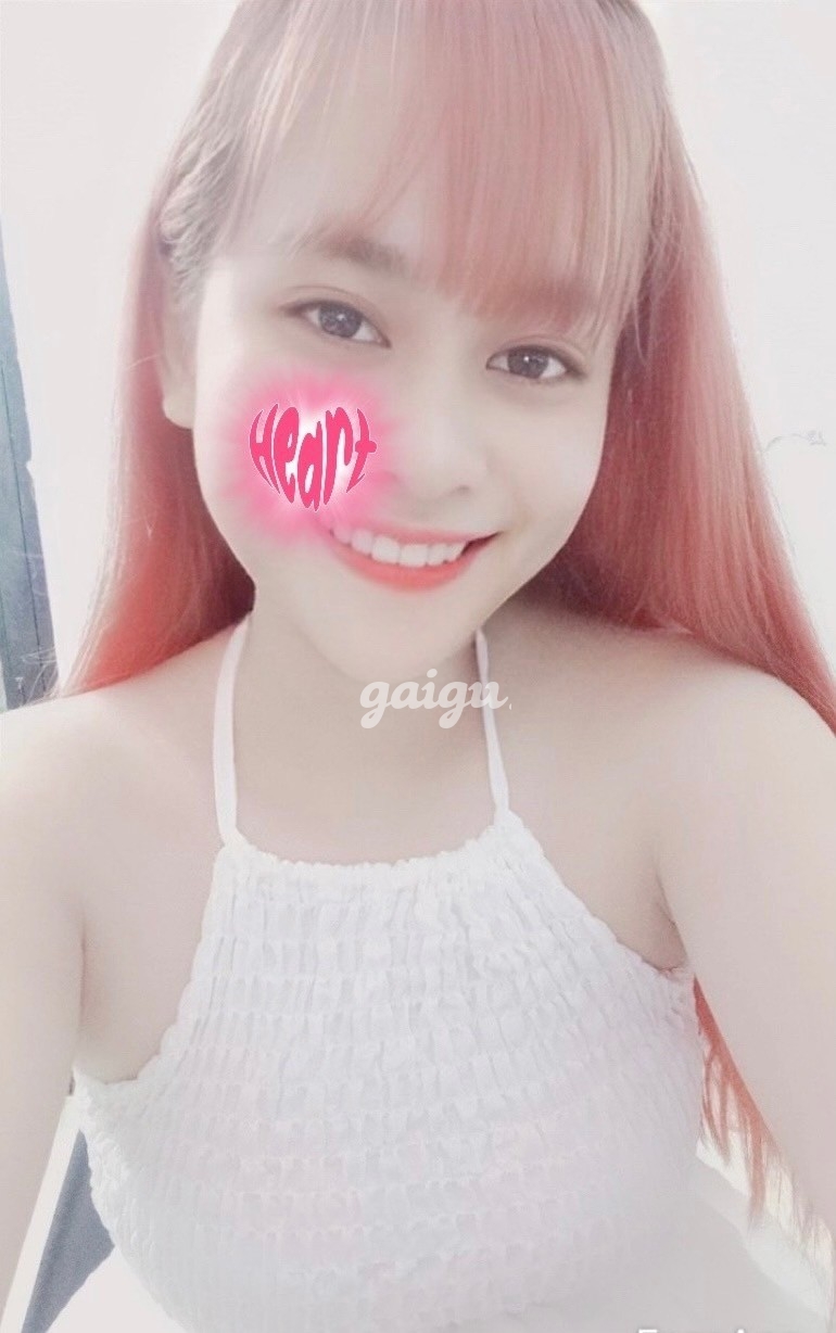 920587 - Bé Kẹo- e gái ngọt ngào, lần đầu đi làm!