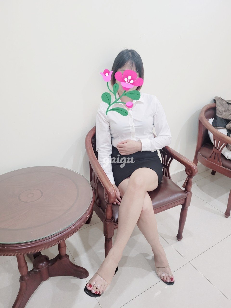 948870 - Thùy Dung. Gái văn phòng làm thêm.