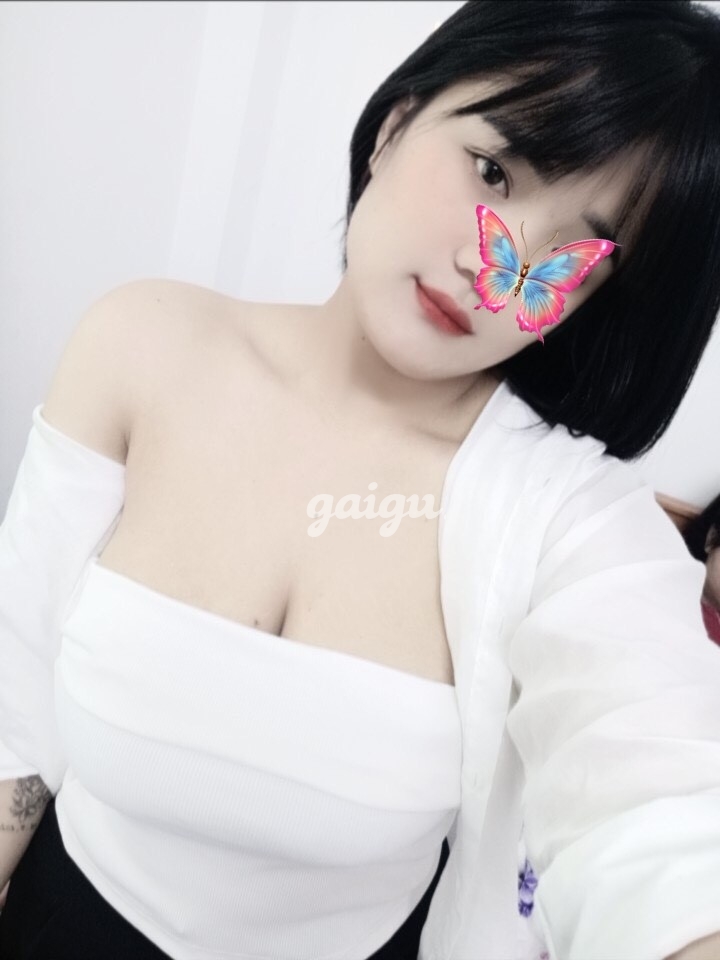 955806 - GÁI TEEN HOÀNG YẾN_ XINH DÂM_VÚ SIÊU TO_HÀNG THẬT 100%_ RẤT NGON