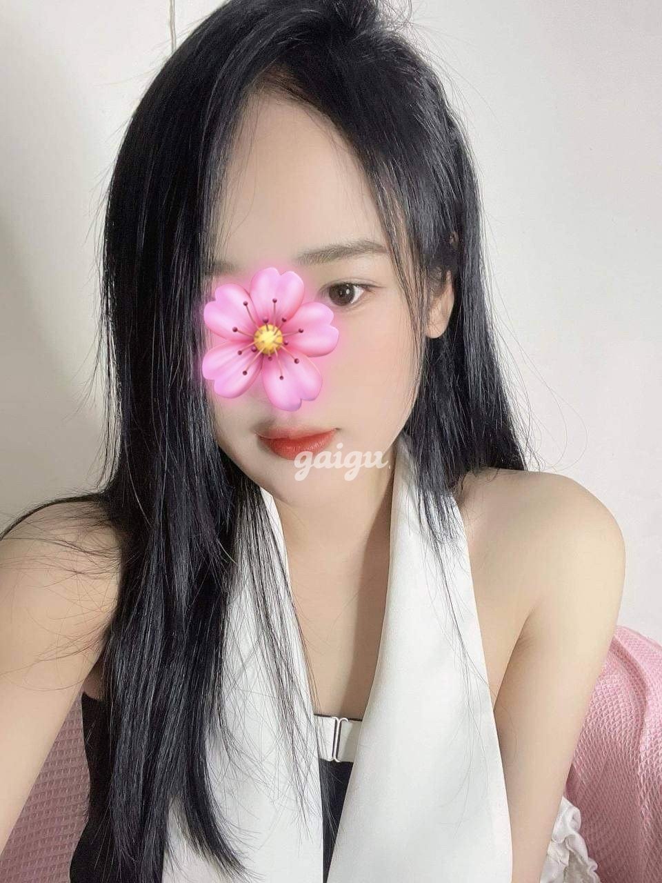 956447 - Bé Mun 2k4 - Dáng minhon mặt xinh . Vú to