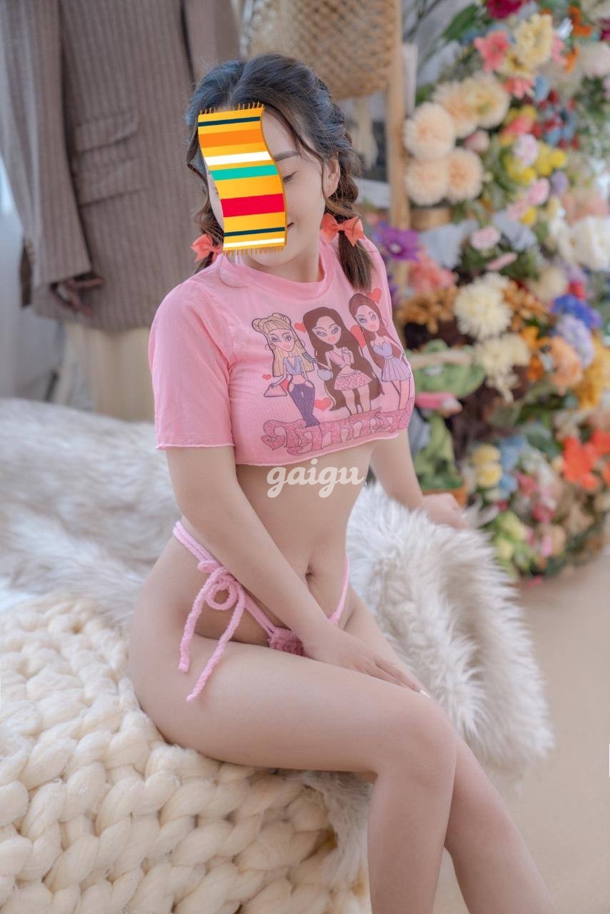 957023 - Hàng mới - Cô giáo Lan Phương đi làm thêm