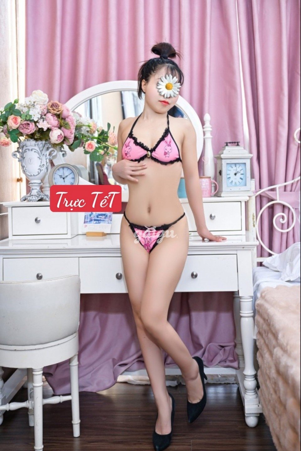 970869 - Bé Linh _ Mặt xinh cute làm tình bú liếm bao phê