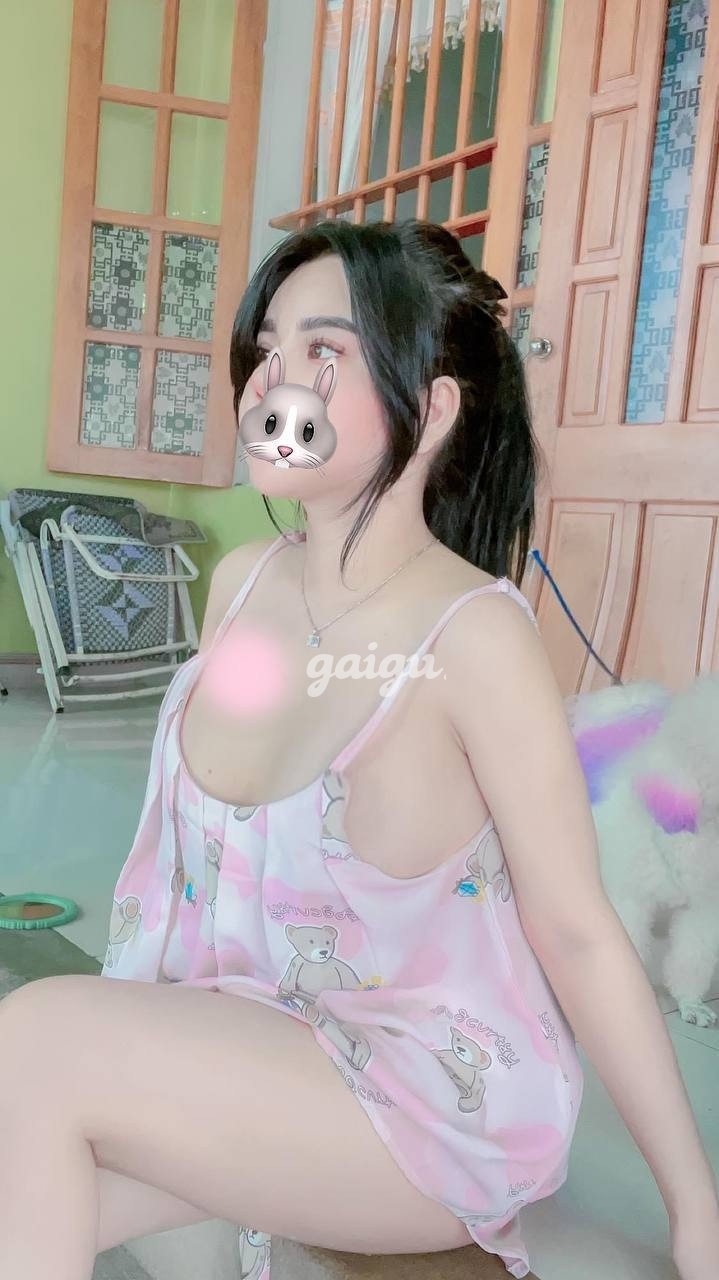 979561 - ÁI NHƯ 1999 ❤️ NHỎ NHẮN, NGOAN HIỀN, CẶP MÔNG CĂNG ĐÉT