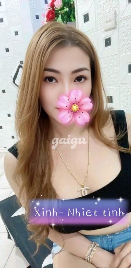 985826 - NEWHOT❤ EM GÁI NHIỆT TÌNH NGOAN HIỀN ❤ LẦN ĐẦU ĐI LÀM ĐI KHÁCH