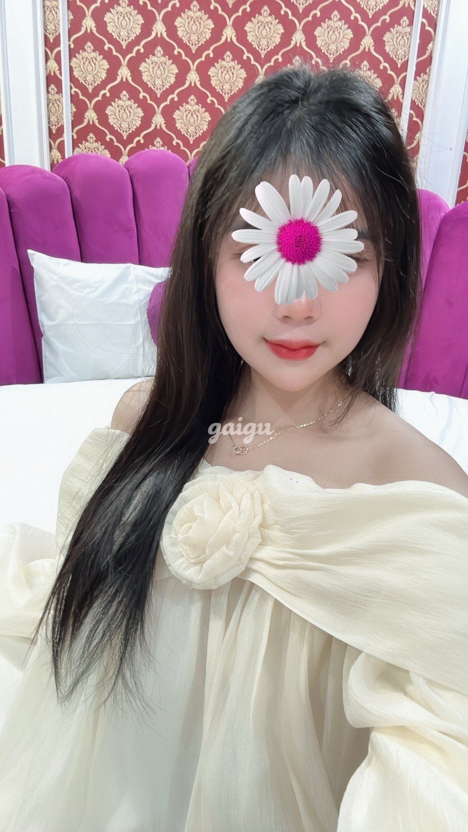 988245 - NEW BÉ LINH 2k5 CÔ SINH XINH XẮN ĐÁNG YÊU