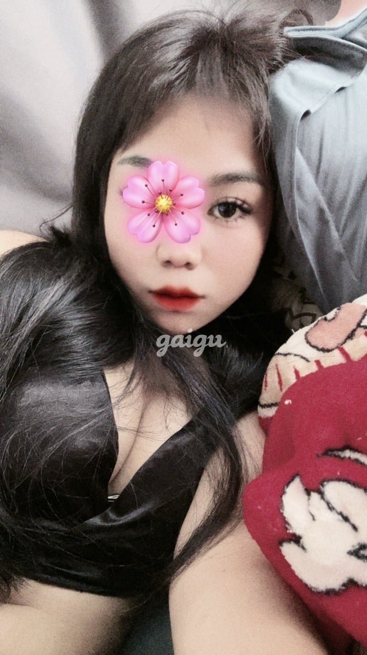 1008012 - ❤️Bé Trang❤️2k5 . Non Tơ Hồn Nhiên . Lần Đầu Đi Làm