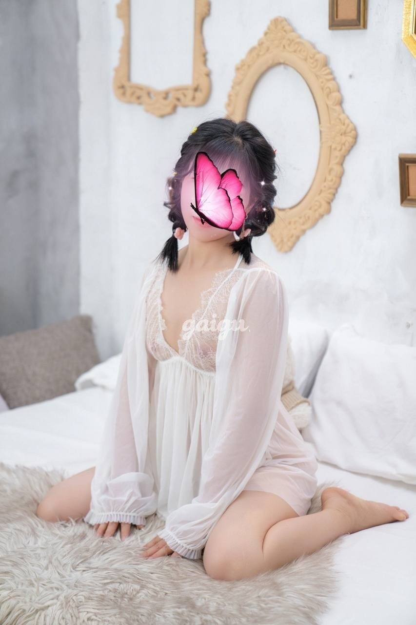 1015699 - TIỂU VY_EM GÁI SIÊU DÂM BÚ LIẾM NHIỆT TÌNH RẤT CHIỀU KHÁCH