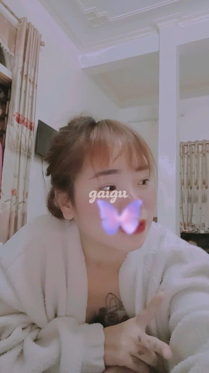 1011120 - ❤️ PHƯƠNG MAI ❤️ DÂM NỮ ẨN TRONG CÔ BÉ 2K1 LOLI MÌNH DÂY, MẶT CỰC XINH