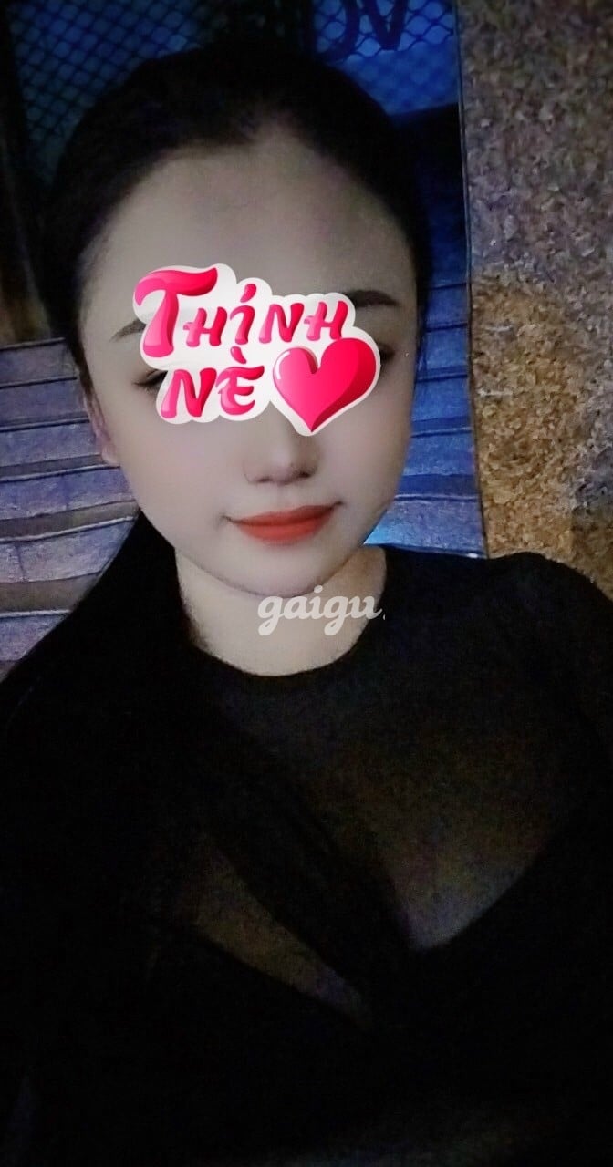1020340 - [PHỤC VỤ TẬN NƠI] Thiên Kim Girl Xinh Vú Bự Mông Cong - Dâm Nữ Đáng Yêu Tình Cảm Ngất Ngây