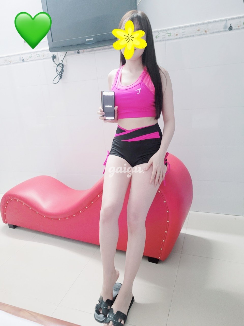 1060814 - Miu Lê, gặp là mê, hình chân thật 100%