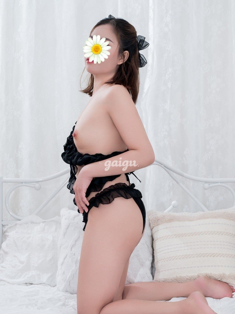 1061041 - Hương giang gái nhà quê nhoan ngoãn