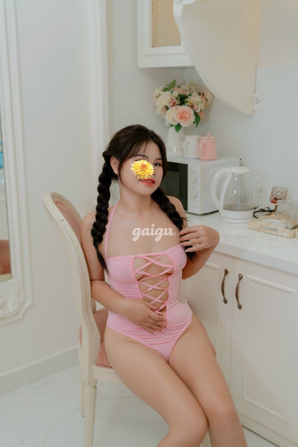 1062420 - THUỲ DUNG Baby - Face Xinh,Duyên,Chiều Chuộng,Kỹ Năng Điêu Luyện