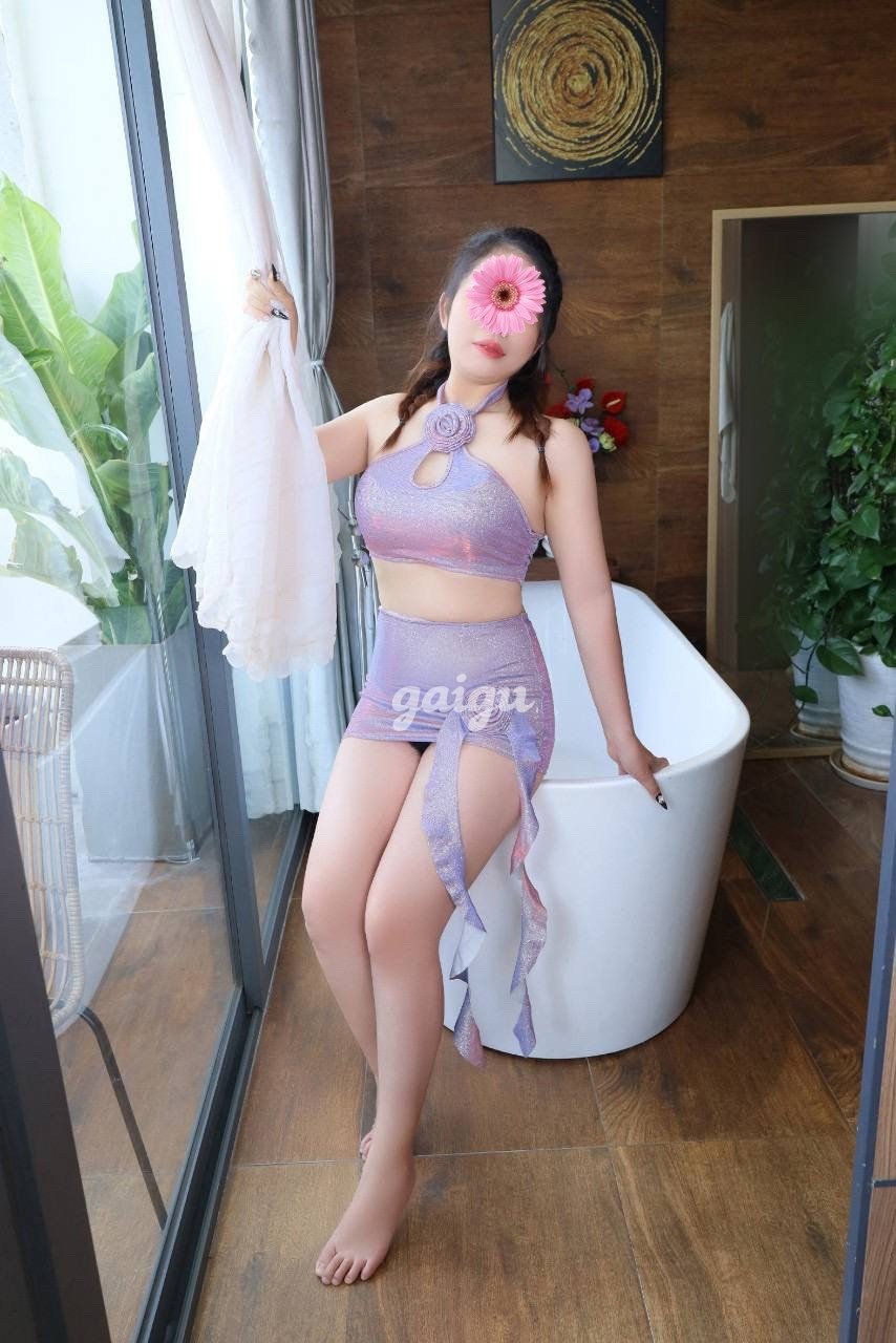 1091359 - BÉ NGỌC HÀNG BÚ MÚT LÀM TÌNH MIỆT MÀI, NGOAN CHIỀU KHÁCH
