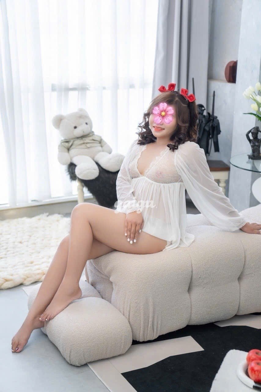 1106100 - Ngọc Hoa-Bướm Mới-Nhẹ Nhàng Tình Cảm, Sự Lựa Chọn Số 1 Cho AE Thích Được Yêu