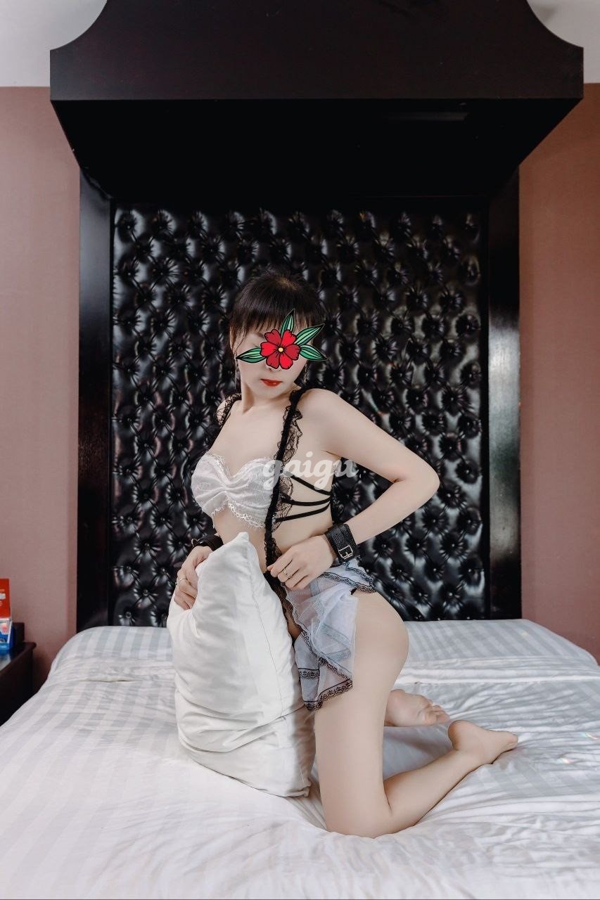 1040752 - Hồng Anh - bím đẹp ,nhiều nước ,hợp tác tốt ,làm tình phê ,chiều khách