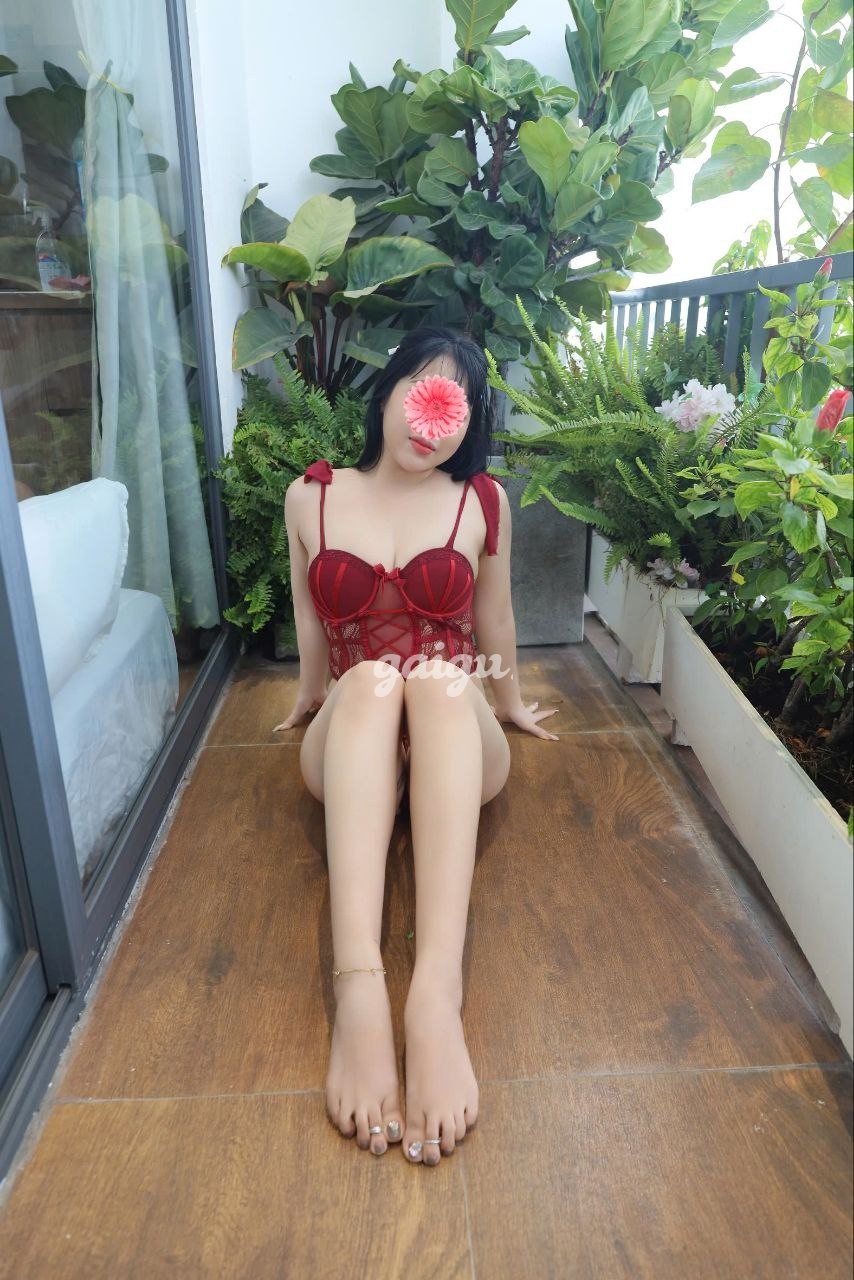 1100737 - TUYẾT VY DA TRẮNG MÔNG TO DÂM ĐÃNG NHIỆT TÌNH SAY MÊ