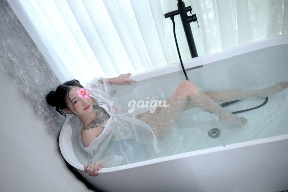 1121847 - ❤️TƯỜNG VY❤️ 2k4 Lần đầu làm web . Sevice khủng ❤️❤️