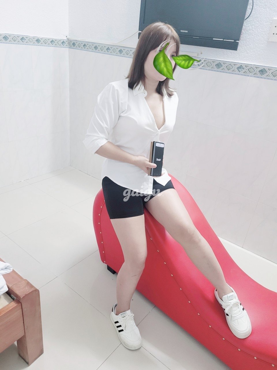 1129747 - Ly Ly gái quê 100% ngày đầu vào đời.