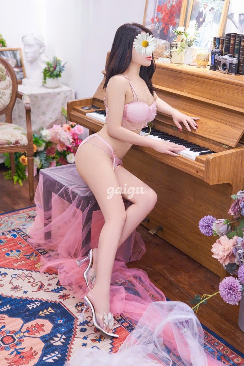 1142255 - Gái dâm✨NGỌC VY✨làm tình bao phê hàng xả lũ cho ae