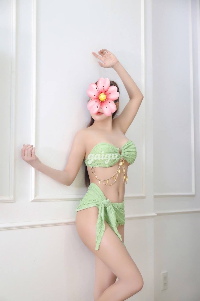 1155949 - Tuệ Nhi - xinh sang dáng cực chuẩn