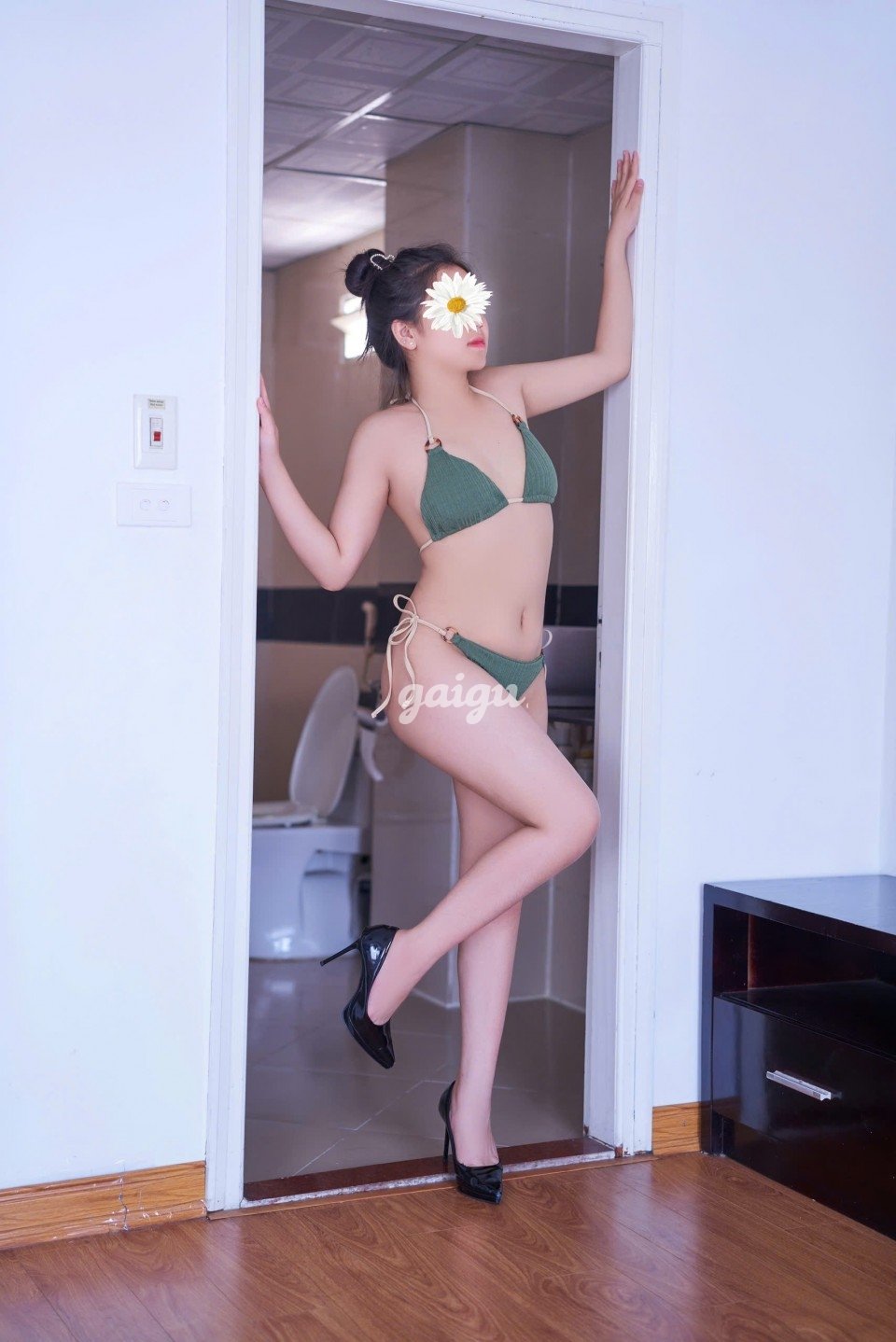 1160160 - TRANG ANH 2k4 GÁI XINH LẦN ĐẦU RA MẮT ANH EM