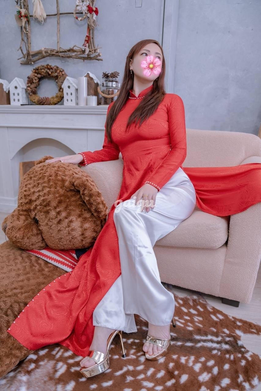 1075663 - Yến nhi new chất lượng về tình cảm và chiều chuộng