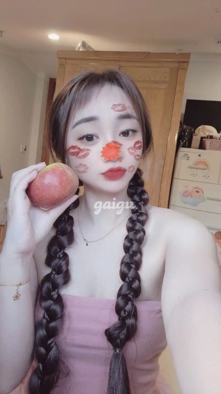 1195061 - New♥️Bé Lan Chi❤️ngon ngọt nước