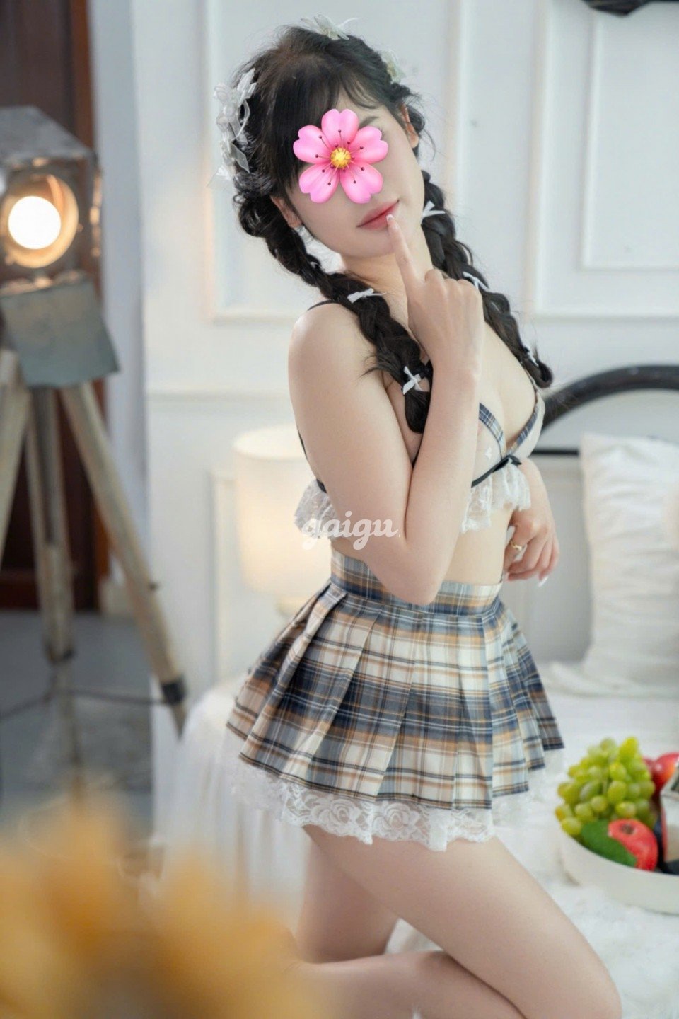 1210297 - ✨BÉ ỚT✨VẺ ĐẸP ĐÀI CÁC LÀM ĐẮM SAY A E CHECKER
