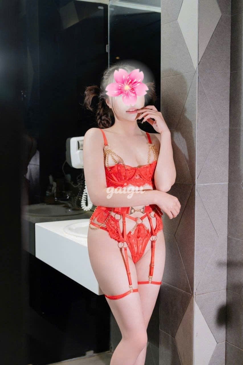 1214017 - BÉ DIỆU NHI 2K6 CUTE TRẺ TRUNG XINH VÚ NON TƠ SEXY GỢI CẢM