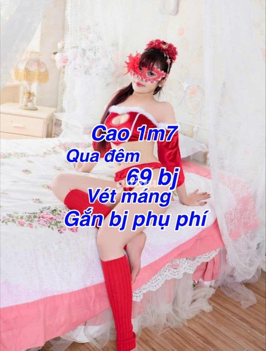 1221415 - KIM HOÀNG EM GÁI VĂN PHÒNG,DÁNG CAO,CHIỀU KHÁCH