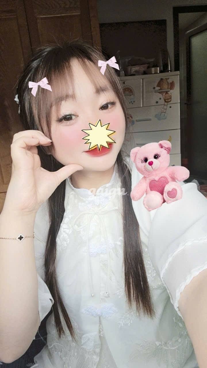 1221736 - New♥️Bé Lan Chi❤️2k2 face xinh dễ thương