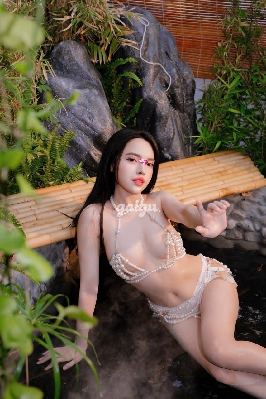 1228826 - BẢO NGỌC ✅ DIỄN VIÊN ĐIỆN ẢNH TRONG HÌNH HÀI 1 CÔ ĐI KHÁCH