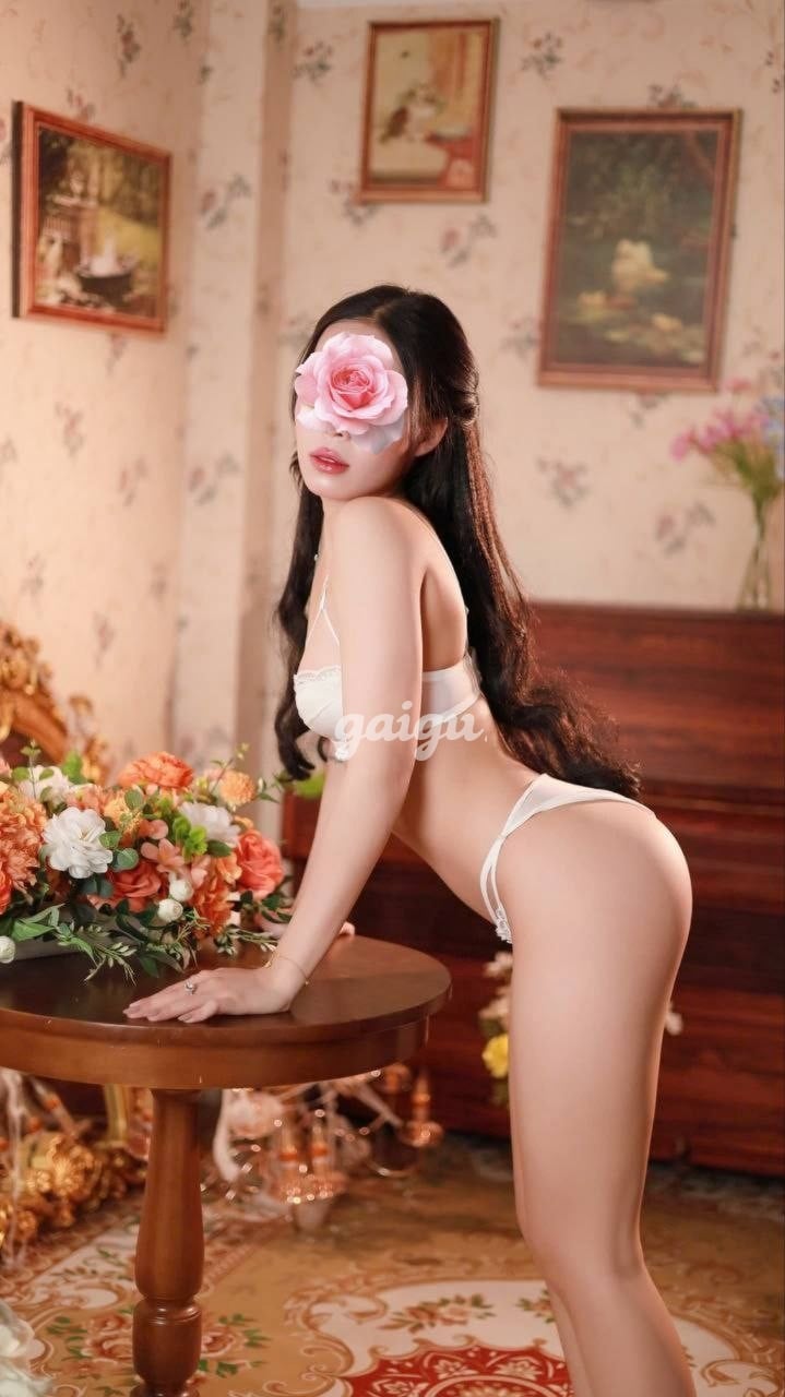 1237963 - BÉ NA 2k5 NON TƠ NUỘT NÀ,DỄ THƯƠNG CHIỀU KHÁCH