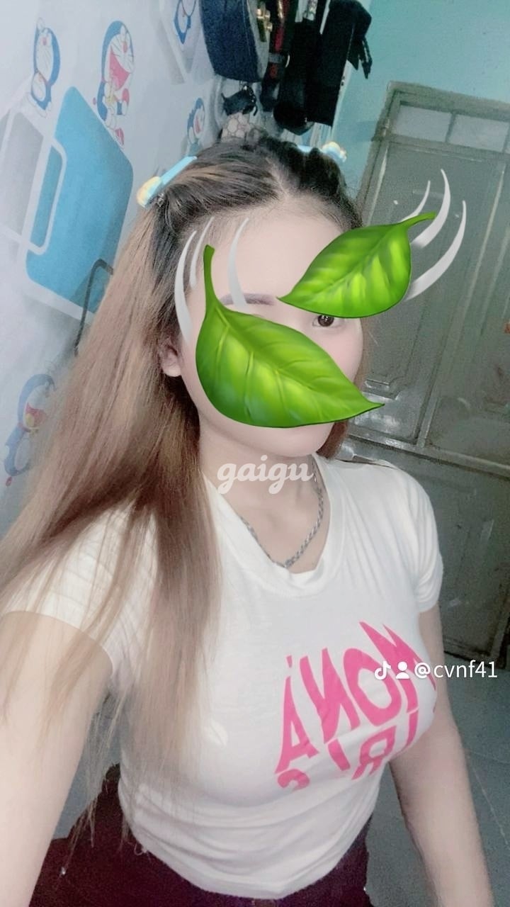 1257022 - Ti Ti 2k5 non tơ vào đời.