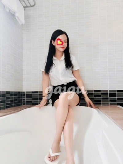 1210584 - QUỲNH ANH _ĐÁNG YÊU_GỢI CẢM_HÀNG NÊN CHECK.
