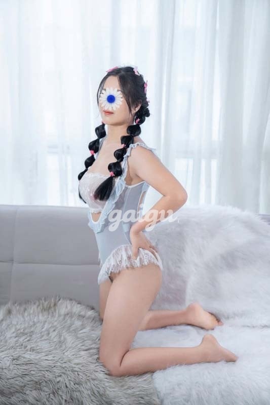 1272618 - Quỳnh Như - Bé Tân Binh Mới Mẻ Vú Mông Căng Nét Sạch Sẽ