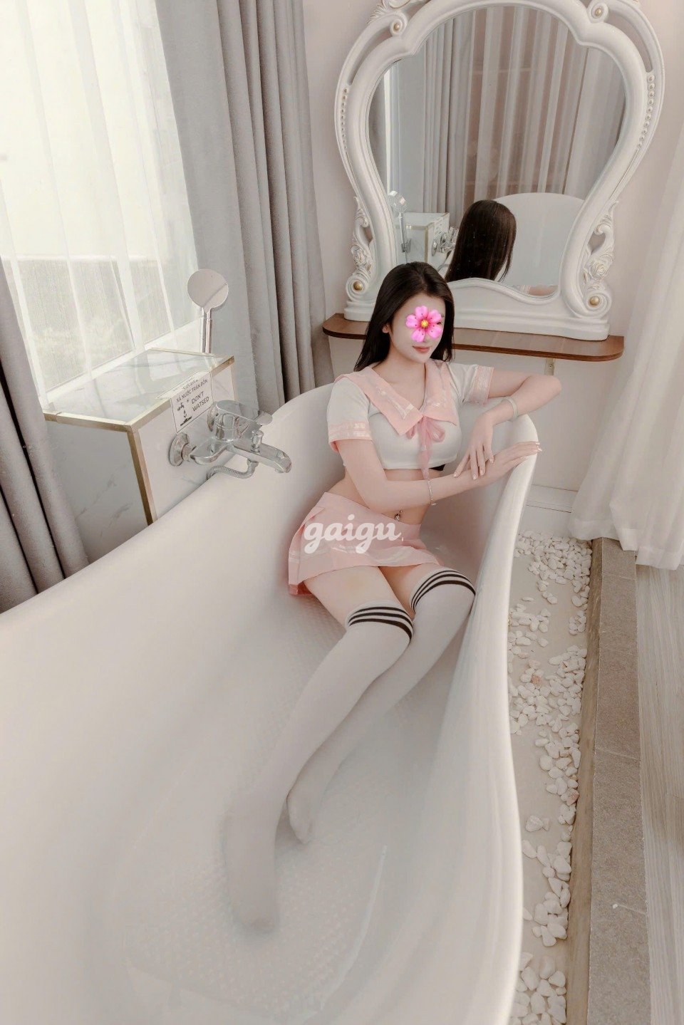 1283364 - Hót _ ❤️ Li Na ❤️ Lai tây Siêu mẫu mặt xinh dáng chuẩn