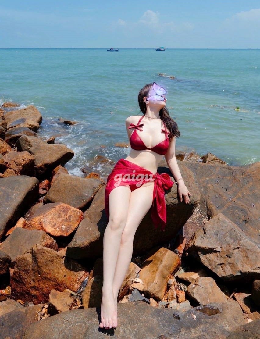 1284482 - DÂM NỮ LUNA ~ EM XINH DÂM ĐÃNG KHÁT TÌNH
