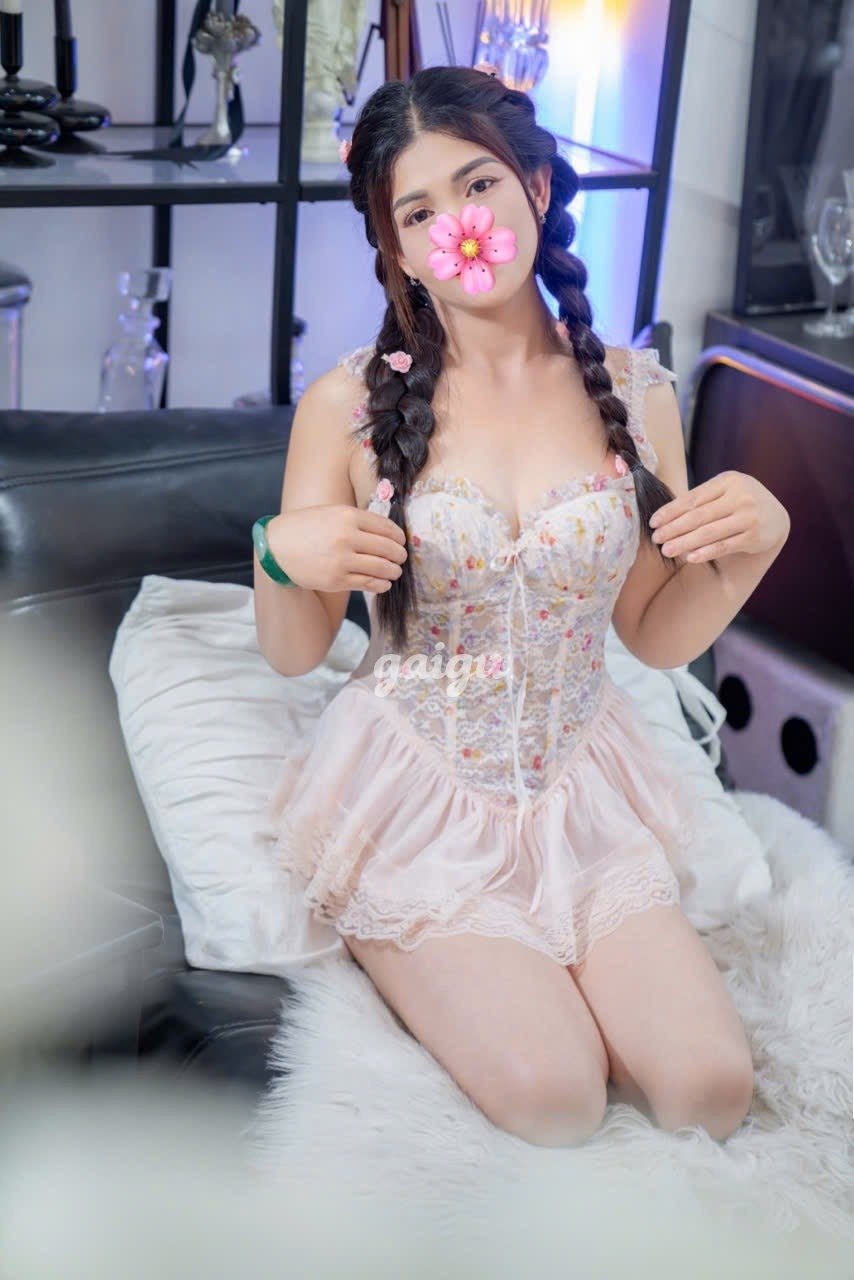 1289495 - New✅ Diệu Chi❤️,Xinh Xắn,Dễ Thương Body Nóng Bỏng,Lần Đầu Làm Web