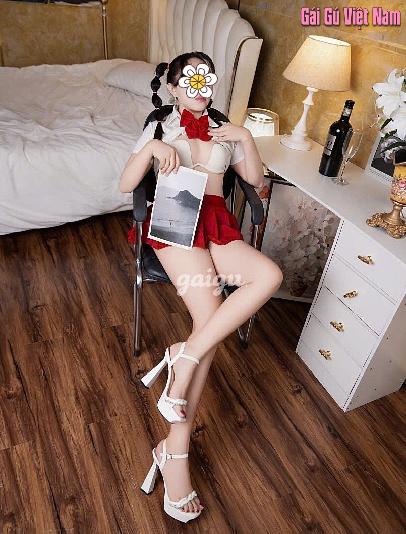 NEW ⭐️ TIỂU PHƯƠNG ⭐️ Em Gái Dễ Thương Ngọt Ngào – Bướm Khít, Mông Cong – SV Pro Bao Phê !