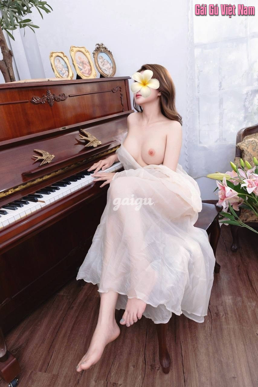 Minh Anh HotGirl 2k1 chân dài