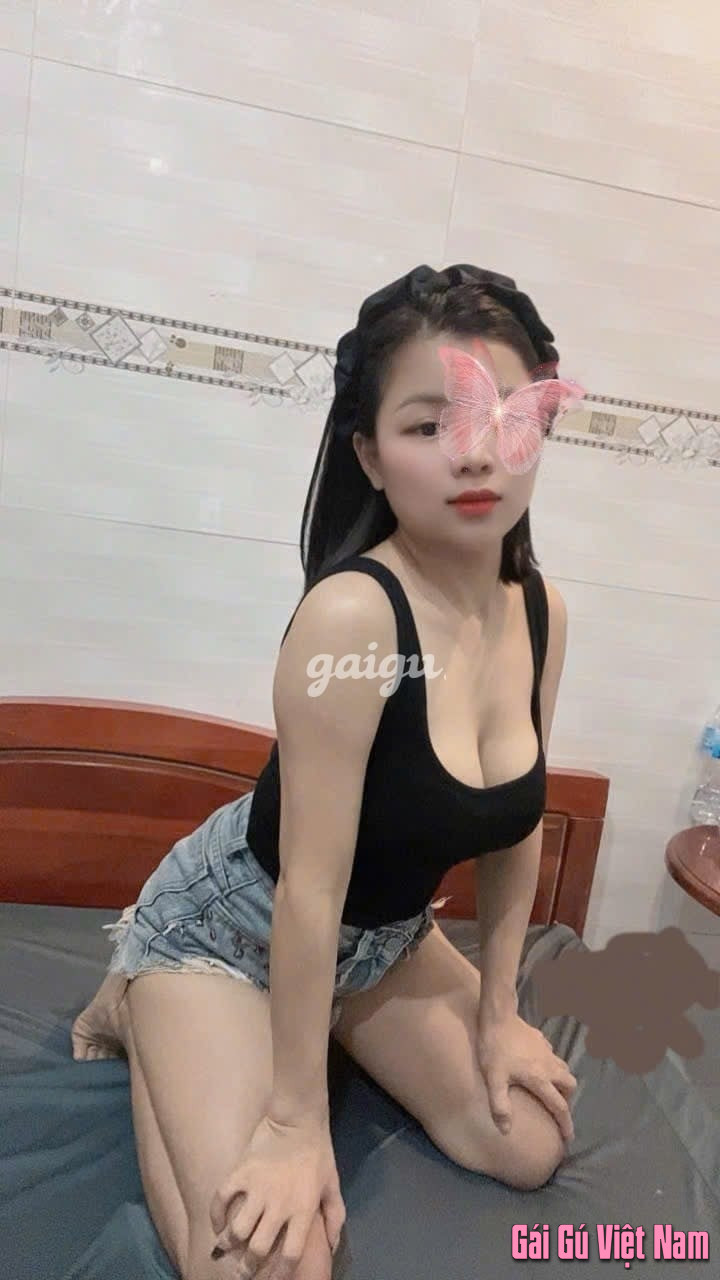 1306799 - ❤️ Ngọc Anh ❤️ nhỏ nhắn, xinh xắn,ngoan chiều khách hơn chiều gấu