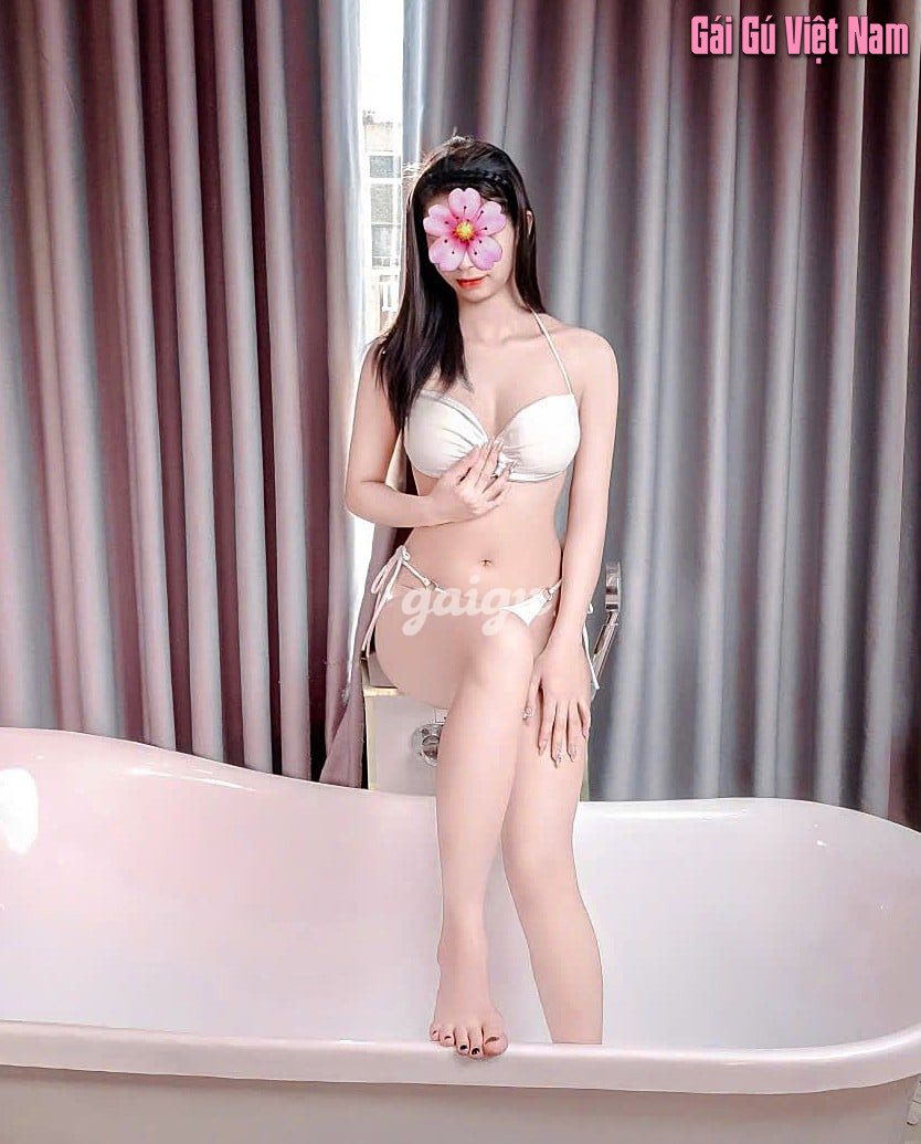 1343698 - ❤️ BÉ NHI ❤️ Lần Đầu Đi Làm Dáng Cực Đẹp, Cực Ngon Xin Mời Anh Em !