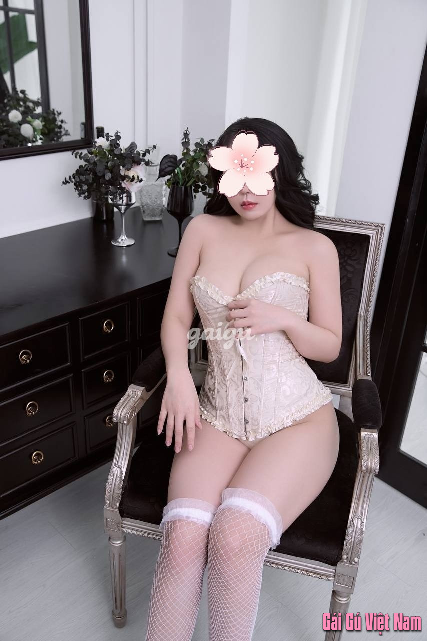 1347309 - KHÁNH NHI XINH XẮN MÔNG TO SEXY DÂM HÀNG MỚI TINH RẤT PHÊ